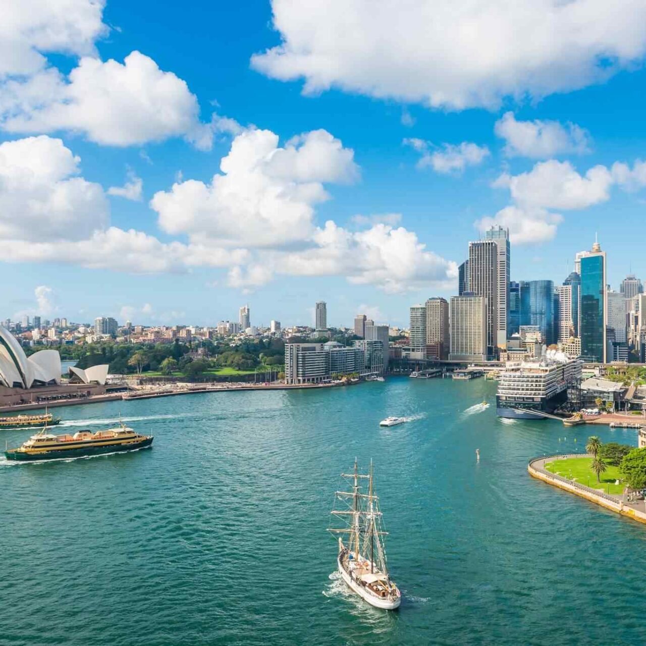 https://atlasfamilyadventure.com/wp-content/uploads/2018/09/destination-sydney-04-1280x1280.jpg