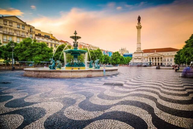https://atlasfamilyadventure.com/wp-content/uploads/2018/09/tour-portugal-01-640x427.jpg